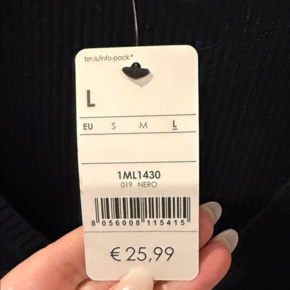 NWT TEZENIS Black V-Neck Women's Top size Large - Picture 4 of 5